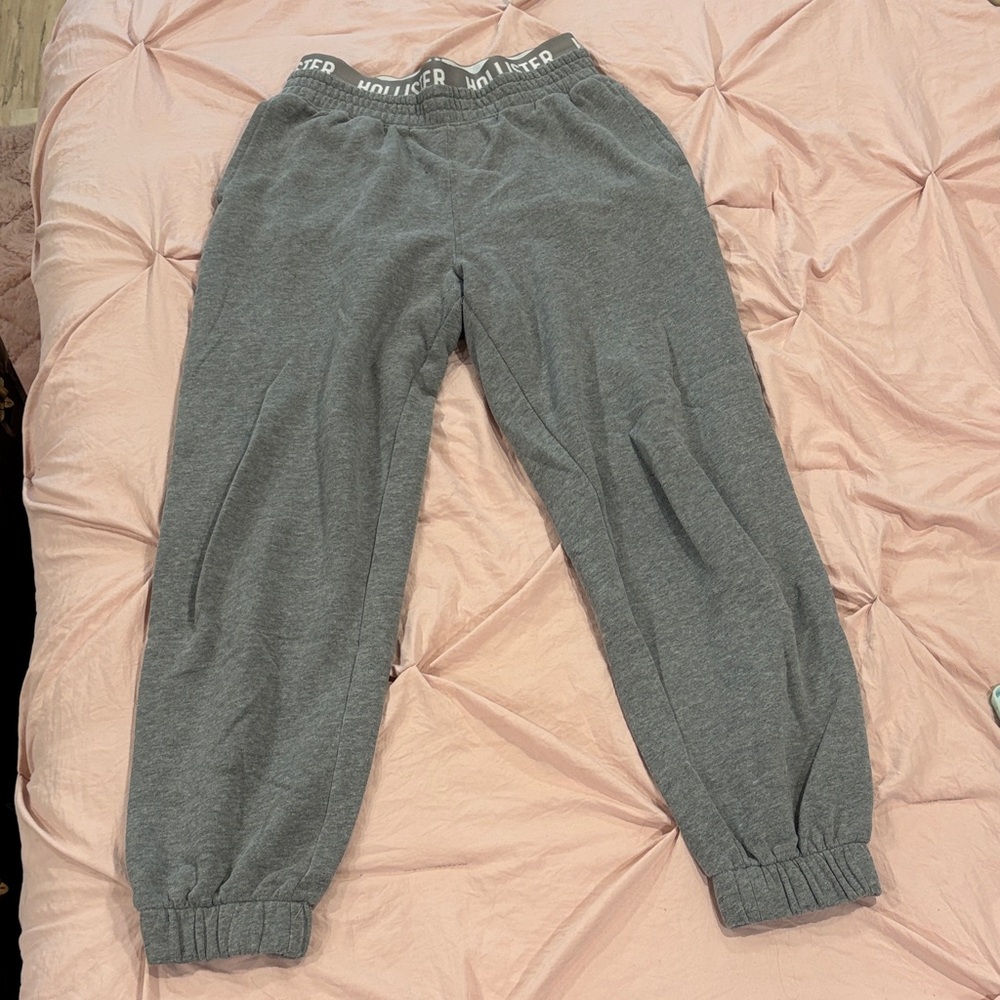 Hollister High Rise Charcoal Jogger sweats